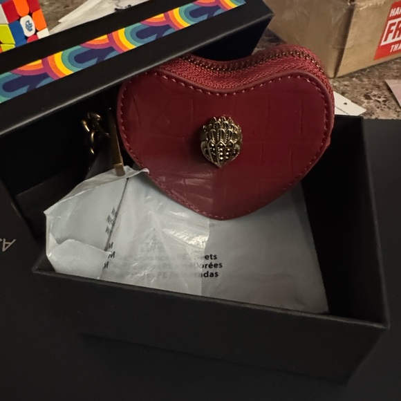 Kurt Geiger Kensington Heart Bag Charm - Picture 4 of 4